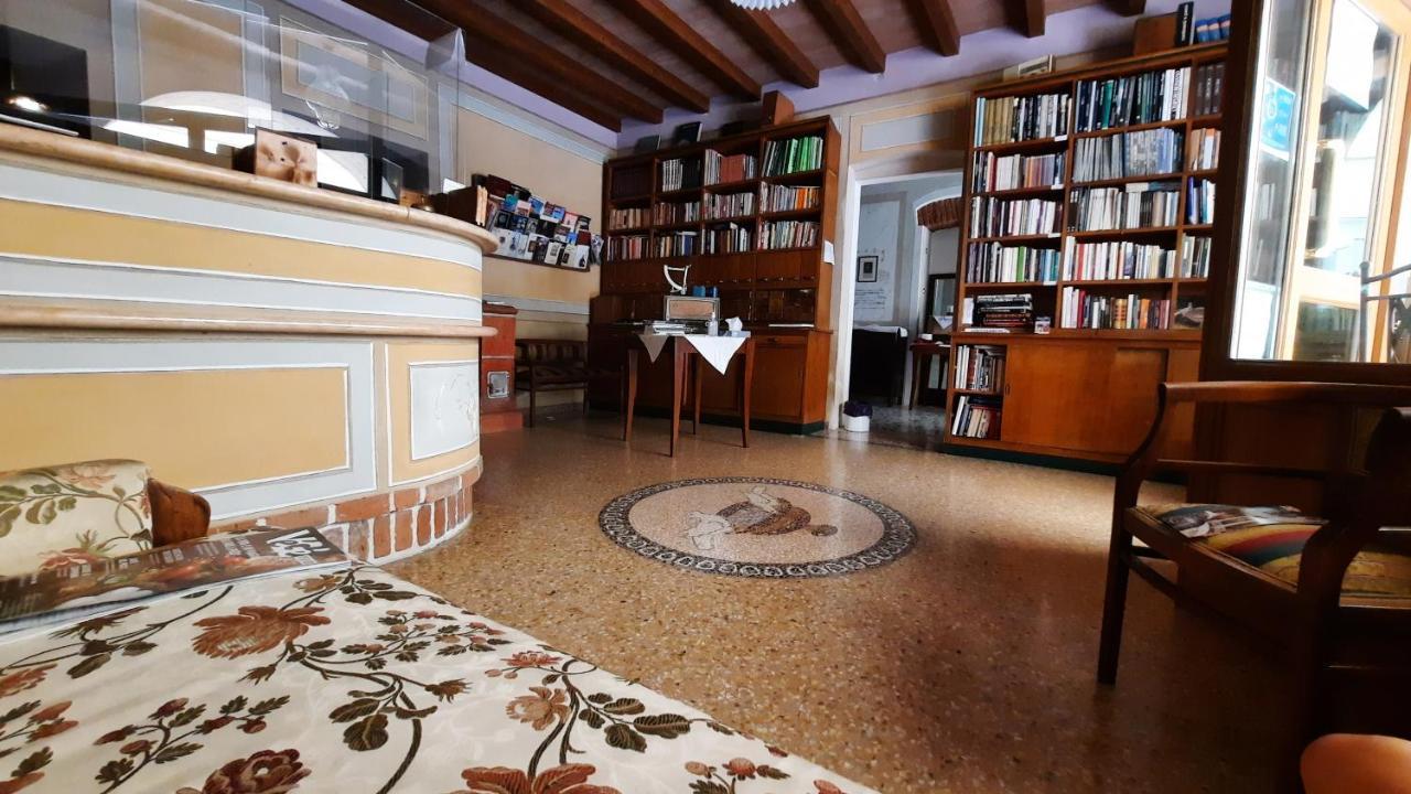 Albergo Giulia Gonzaga Sabbioneta Exterior photo