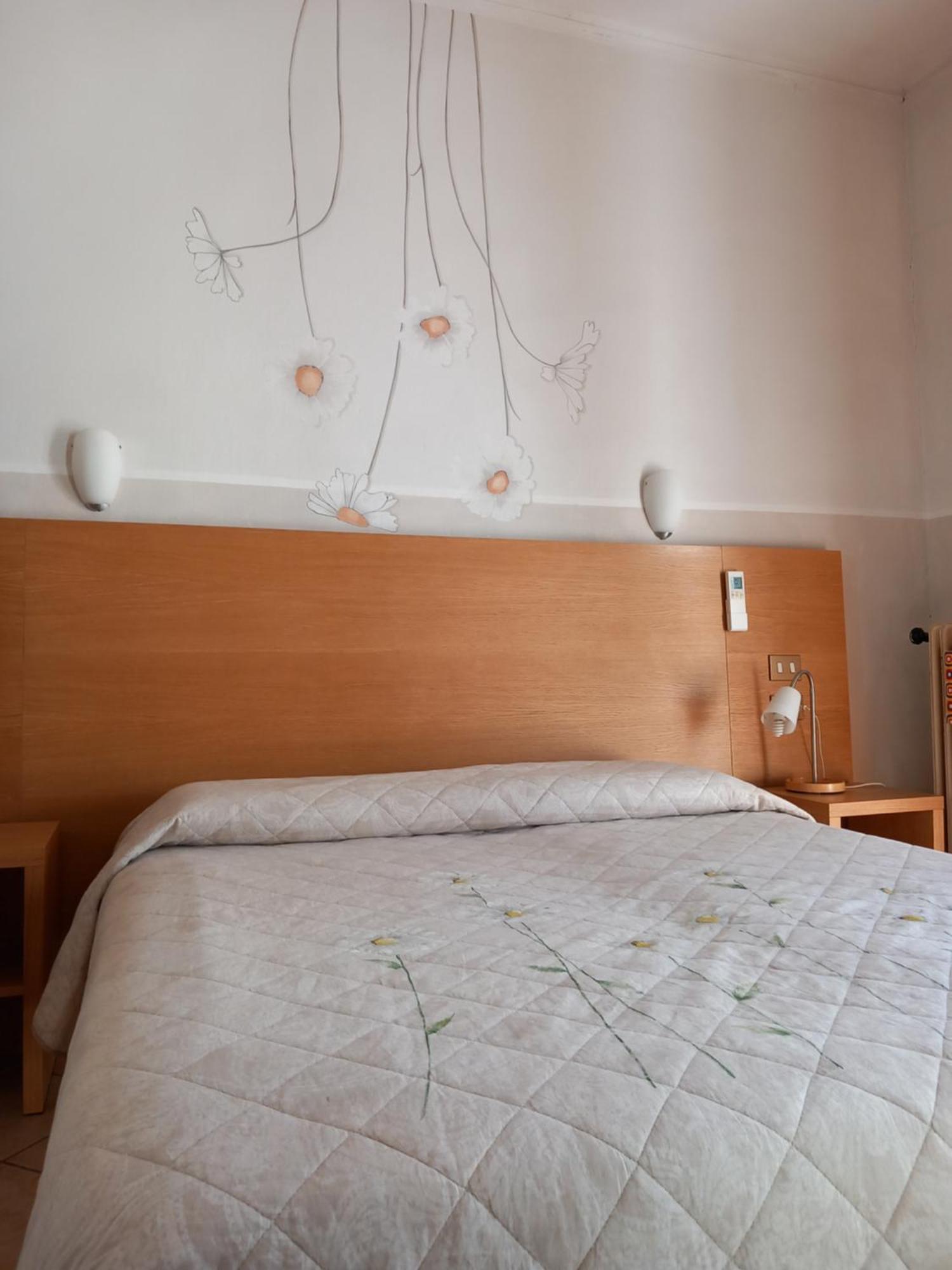 Albergo Giulia Gonzaga Sabbioneta Exterior photo