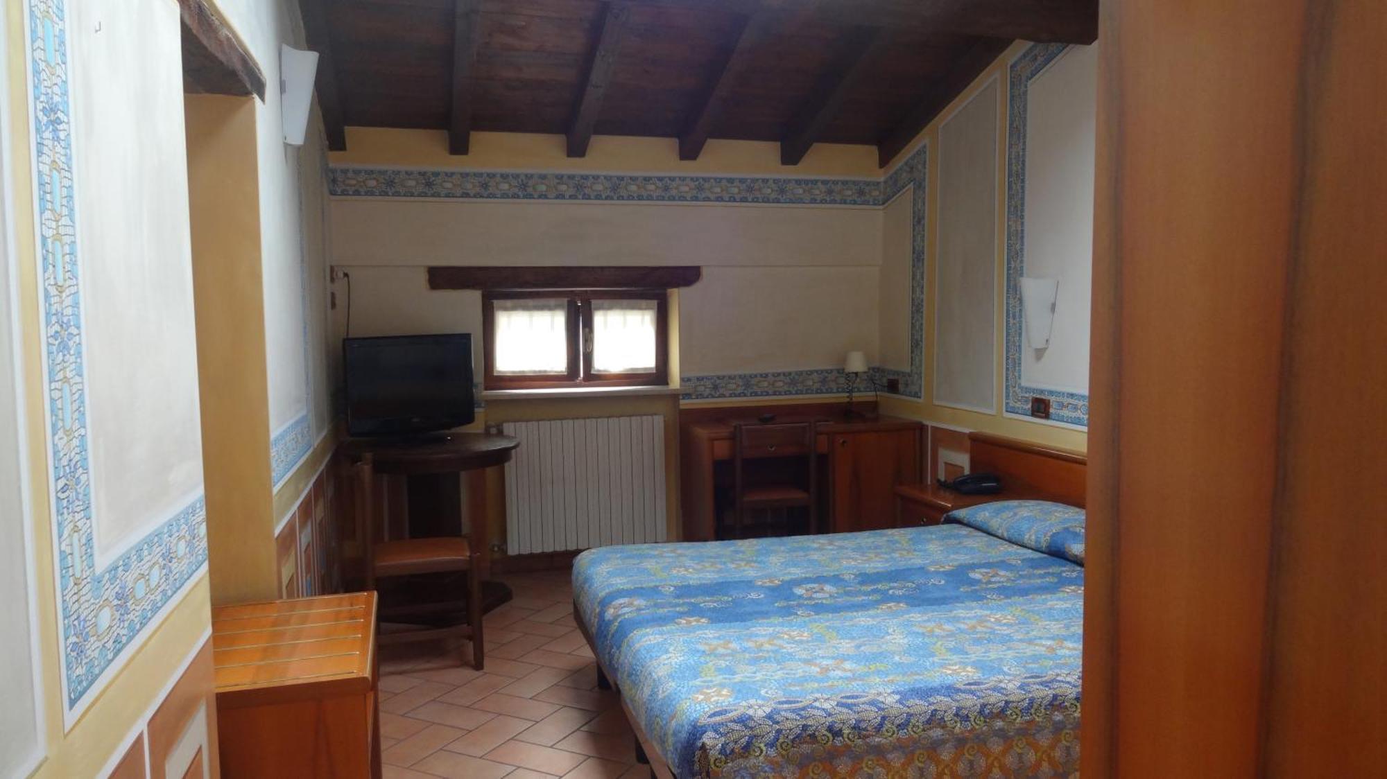 Albergo Giulia Gonzaga Sabbioneta Exterior photo