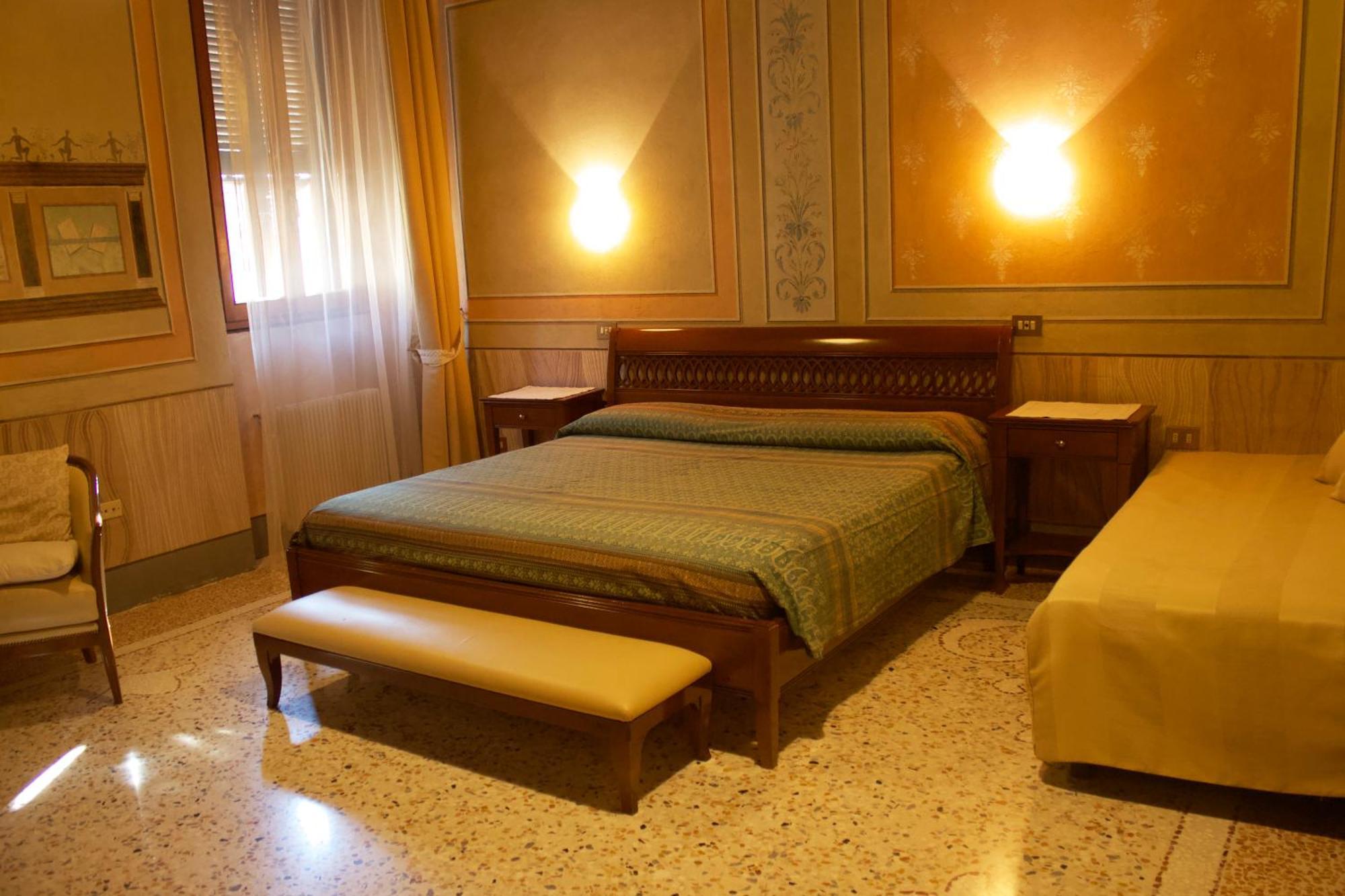 Albergo Giulia Gonzaga Sabbioneta Exterior photo