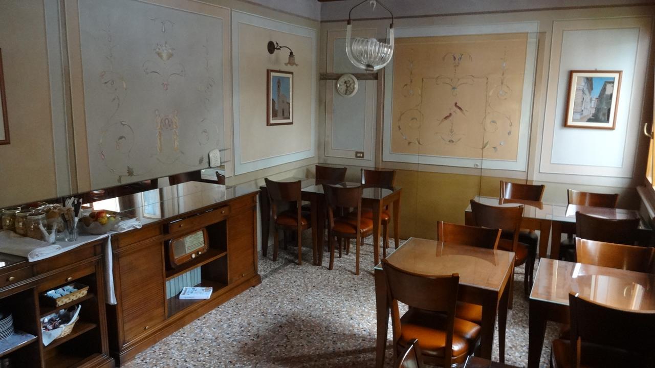 Albergo Giulia Gonzaga Sabbioneta Exterior photo